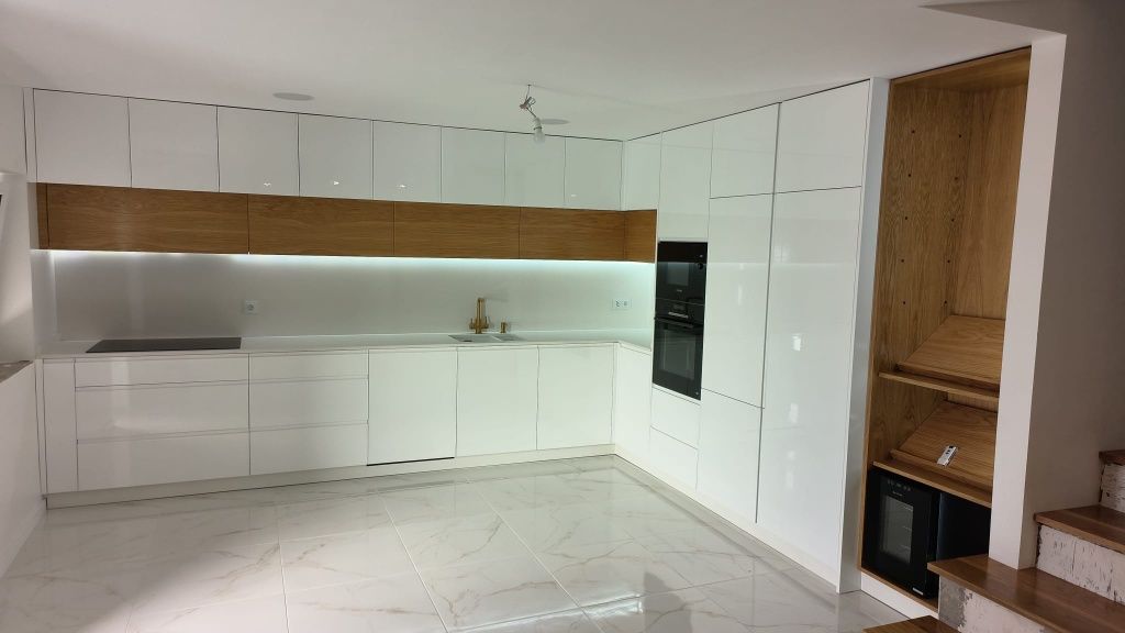 Cozinhas e roupeiros
