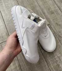 Nike Air Zoom Pulse White