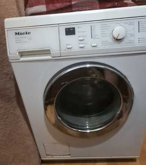 Пральна машинка Miele W3241 на 8 кг