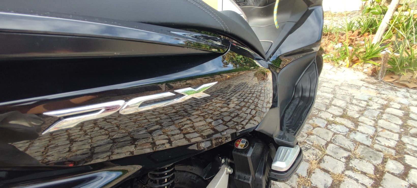 Honda PCX 125 + Topcase