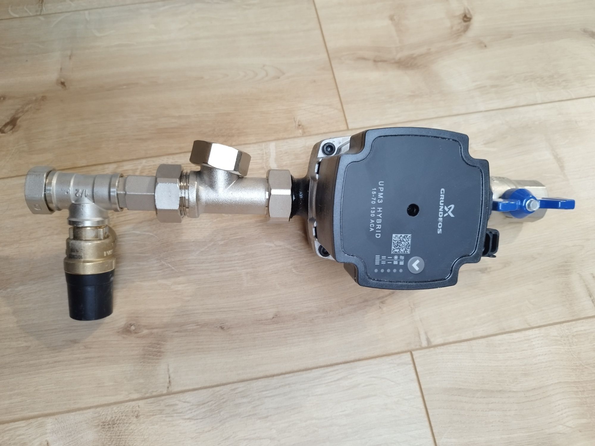 Pompa wody Grundfos UPM3 Hybrid 15-70