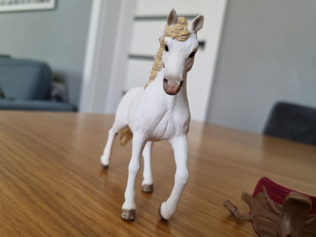 Konik schleich figurka