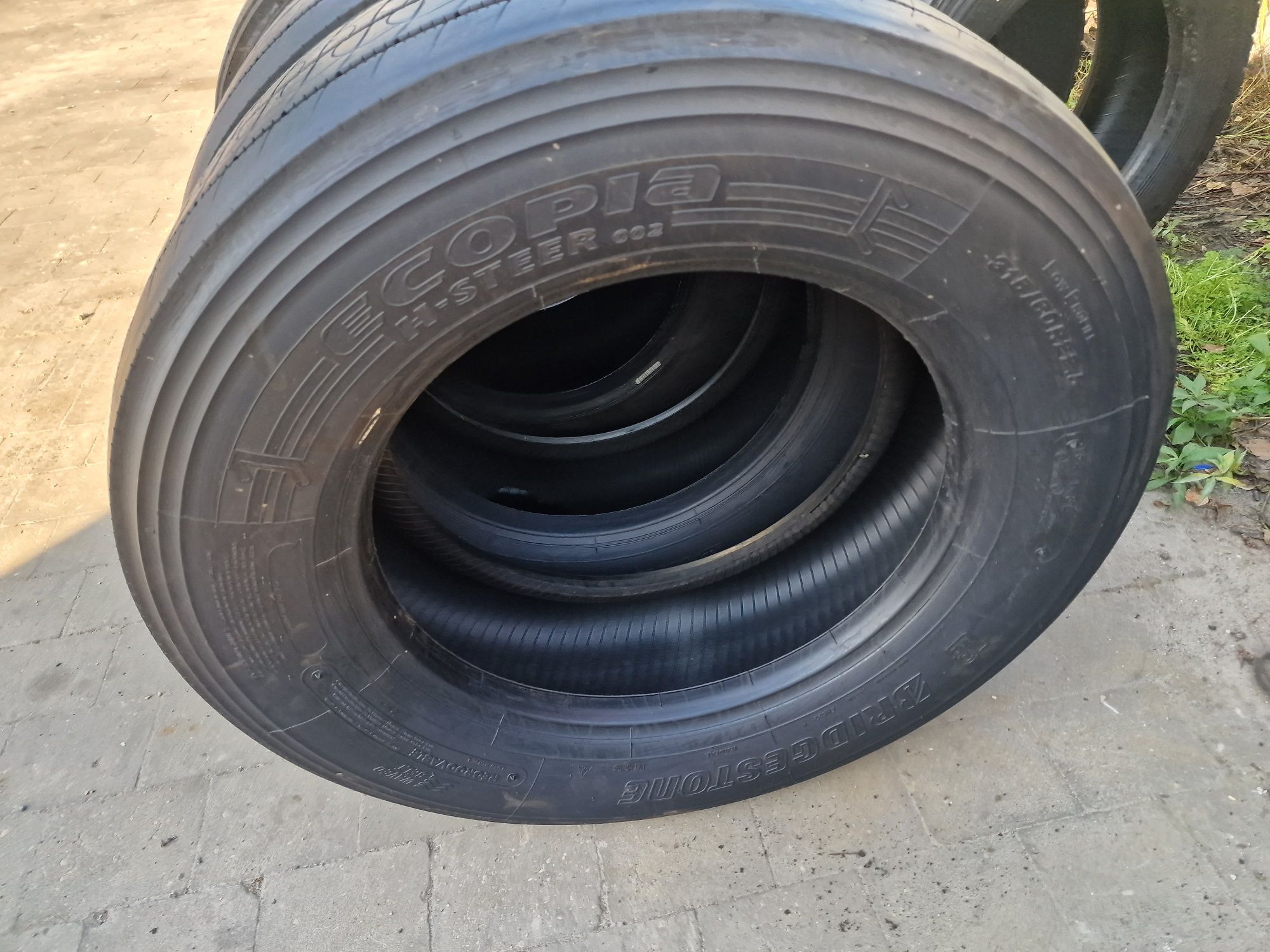 Opona 315/60/22,5 Bridgestone przód