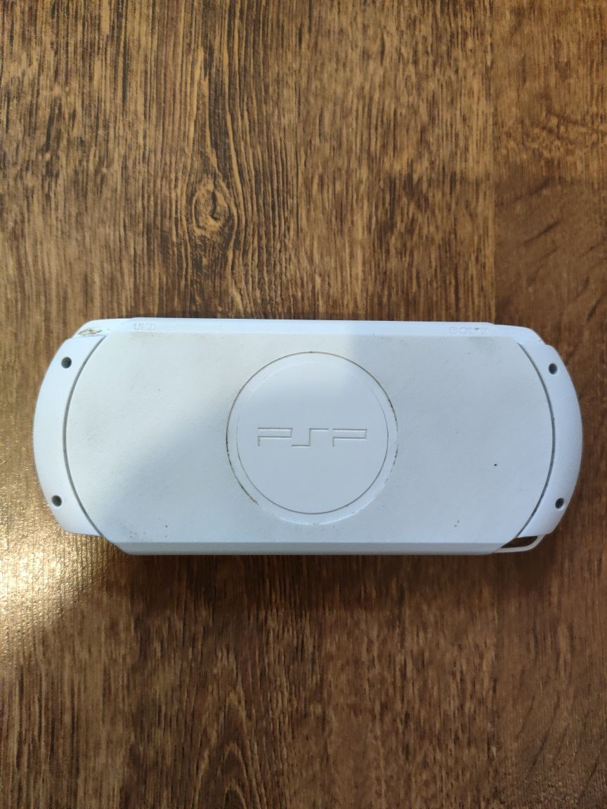 Konsola Sony PSP Slim + gry