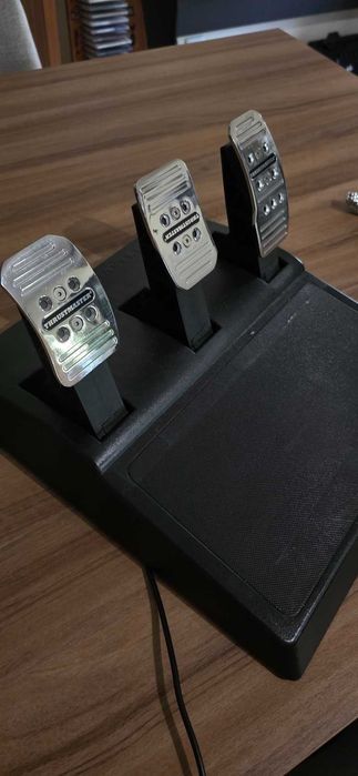 Pedais Thrustmaster T3PAGT