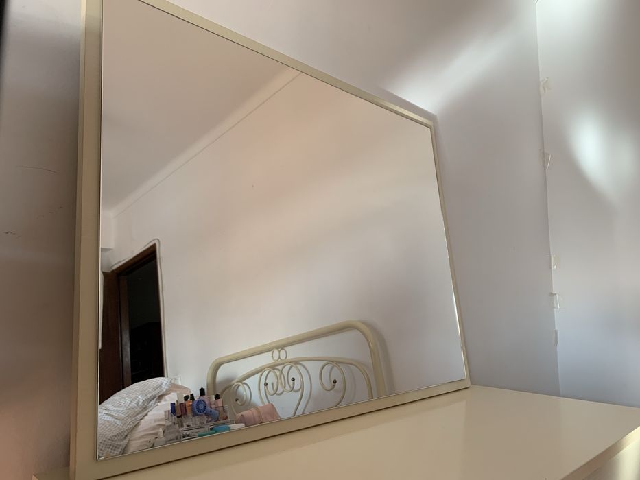 Movel multi-uso comoda com 3 gavetas e espelho