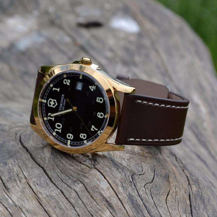 Мужские часы Victorinox Swiss Army V241645
