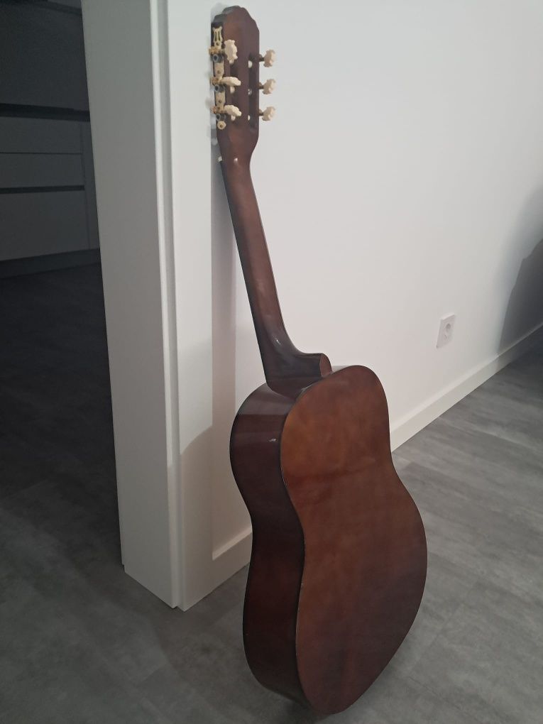 Vendo guitarra stagg