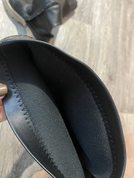 Шкіряні чоботи жіночі