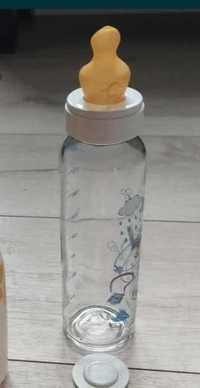 Szklana butelka ze smoczkiem