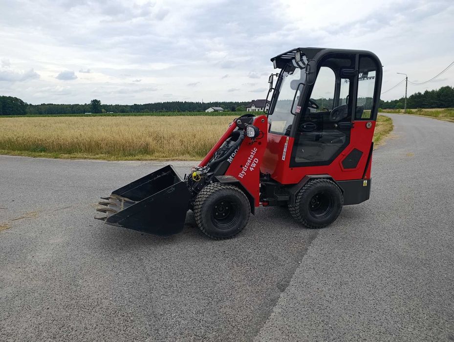 Mini ładowarka teleskopowa, przegubowa 1,5t wypożyczalnia