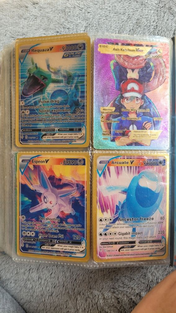 Album Pokemon karty 240 szt.