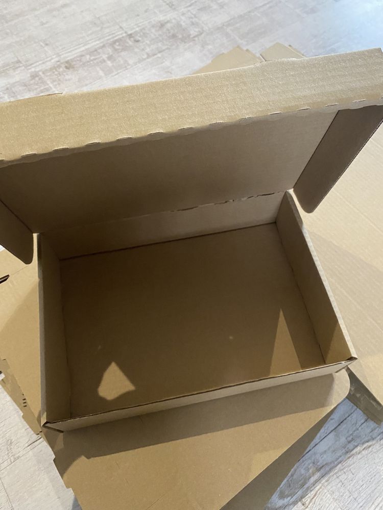 32 sztuk Pudełko kartonowe karton 31,5x21,5x7