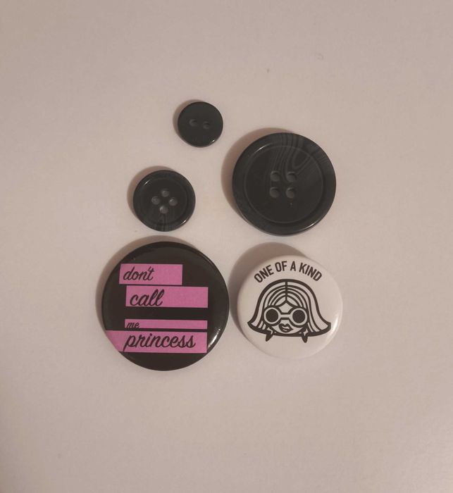 Пальто Tally Weijl розовое со значками, размер XS