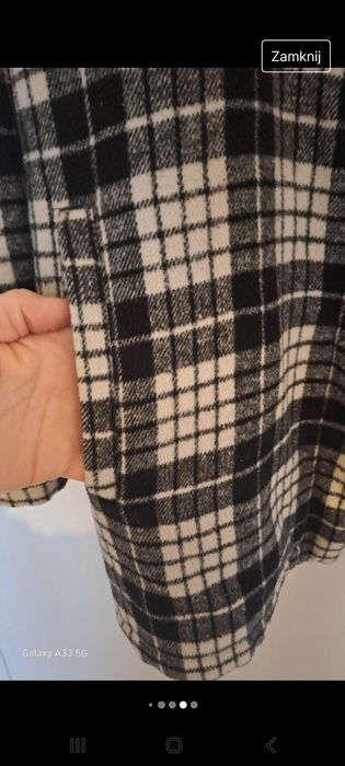 Płaszczyk jesienny w kratę na stójce Costbart