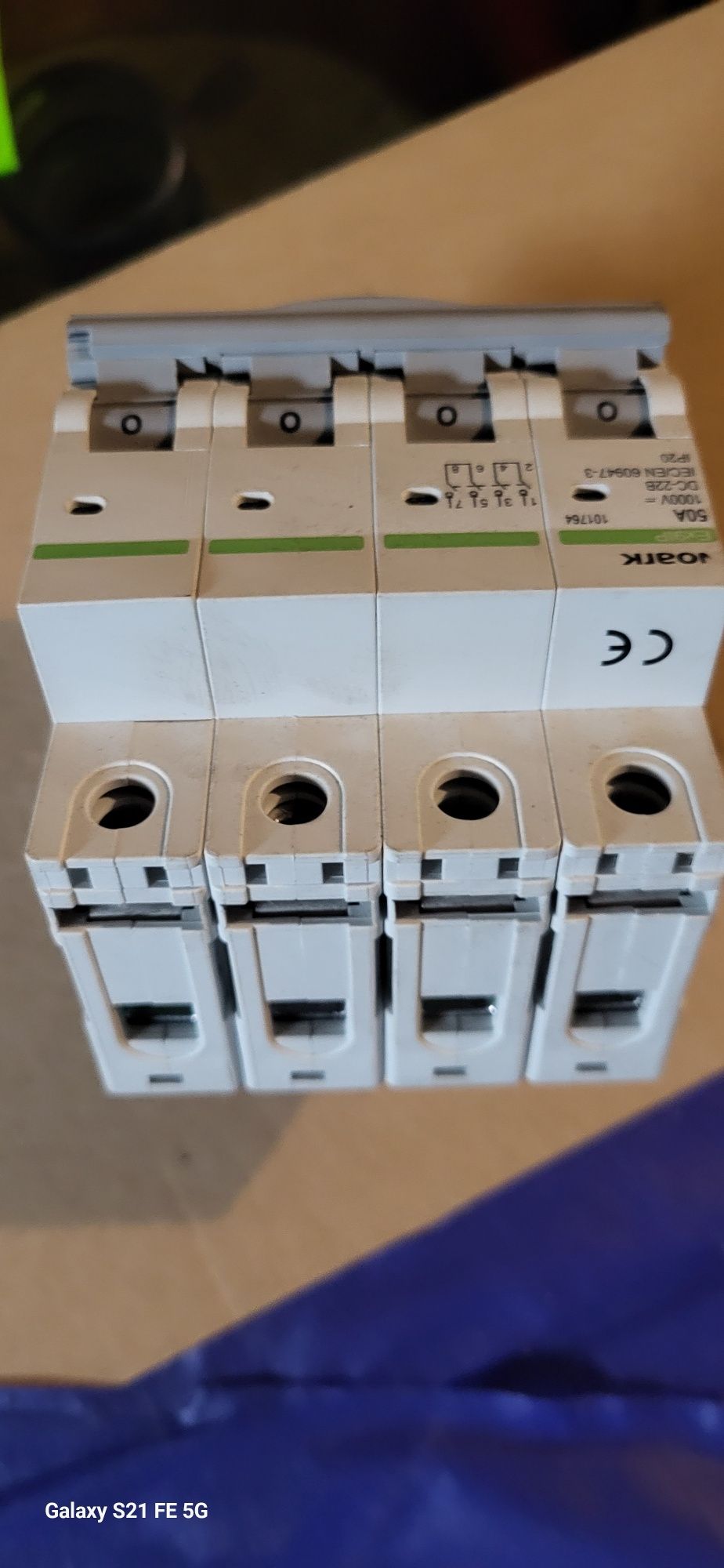 Rozłącznik izolacyjny fotowoltaiczny PV 4P 16A 1kV DC