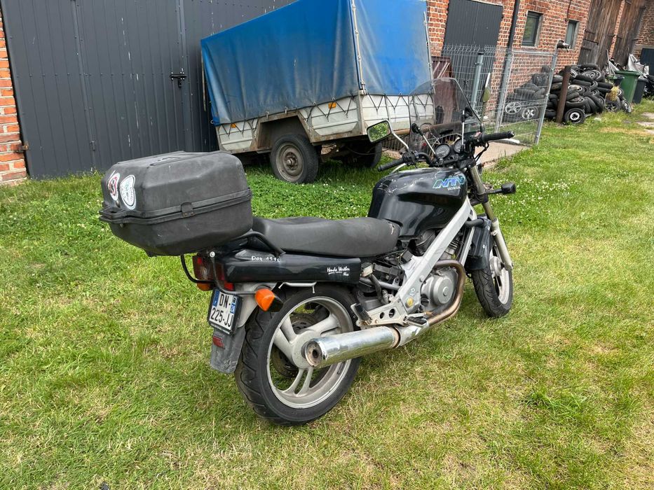 Honda Ntv 650 na części lagi silnik gaźniki lampa szyba wydech koła