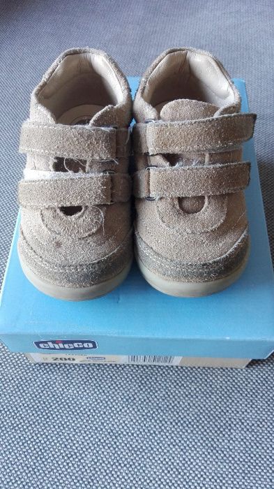 Sapatos menina Chicco nº20 em muito bom estado