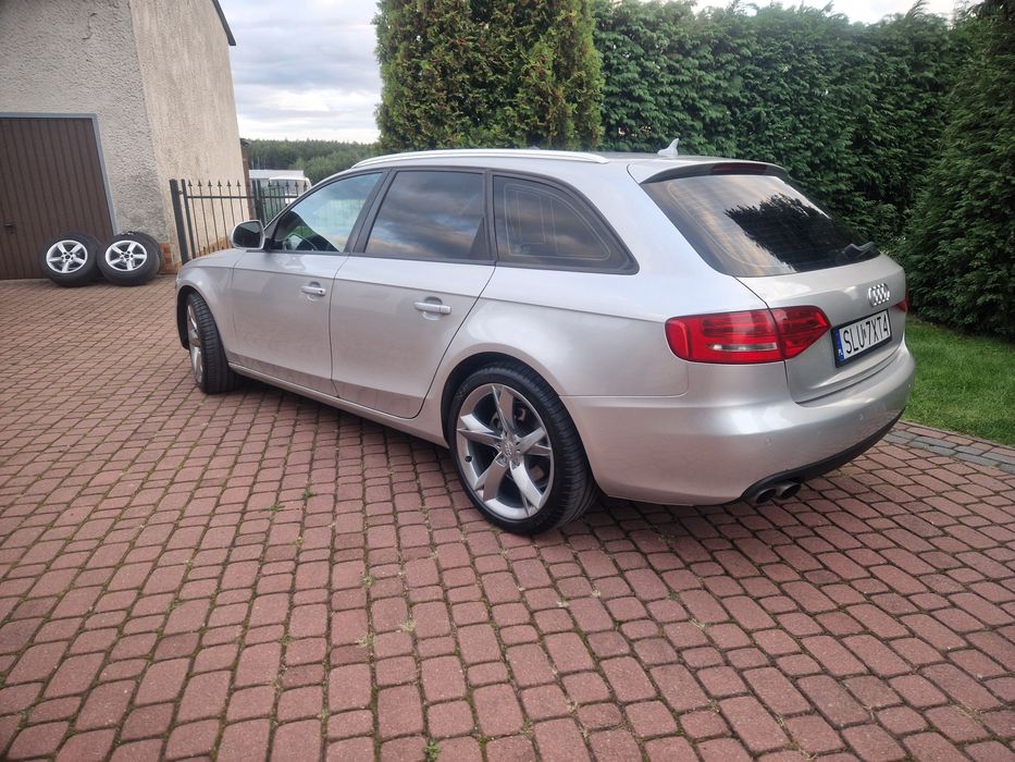 Audi a4 b8 avant 2.0 tdi 143KM s line
