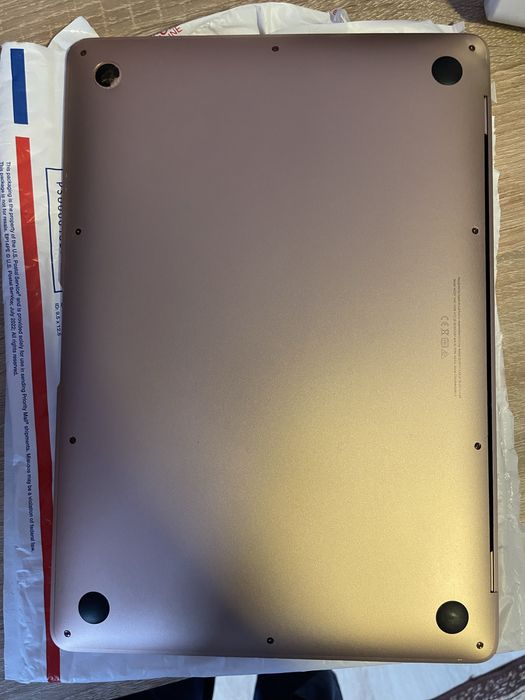 Macbook m1 air на запчастини або відновлення