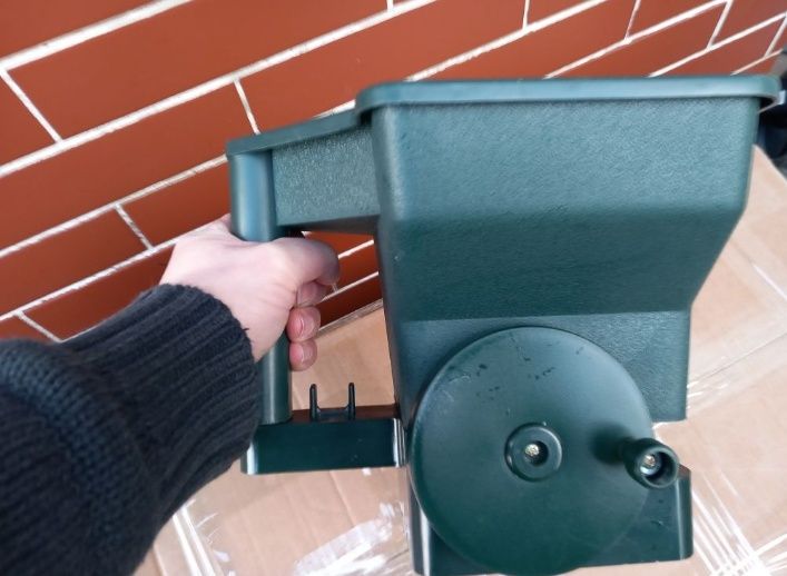 Ręczny rozsiewacz ogrodowy Homebase
