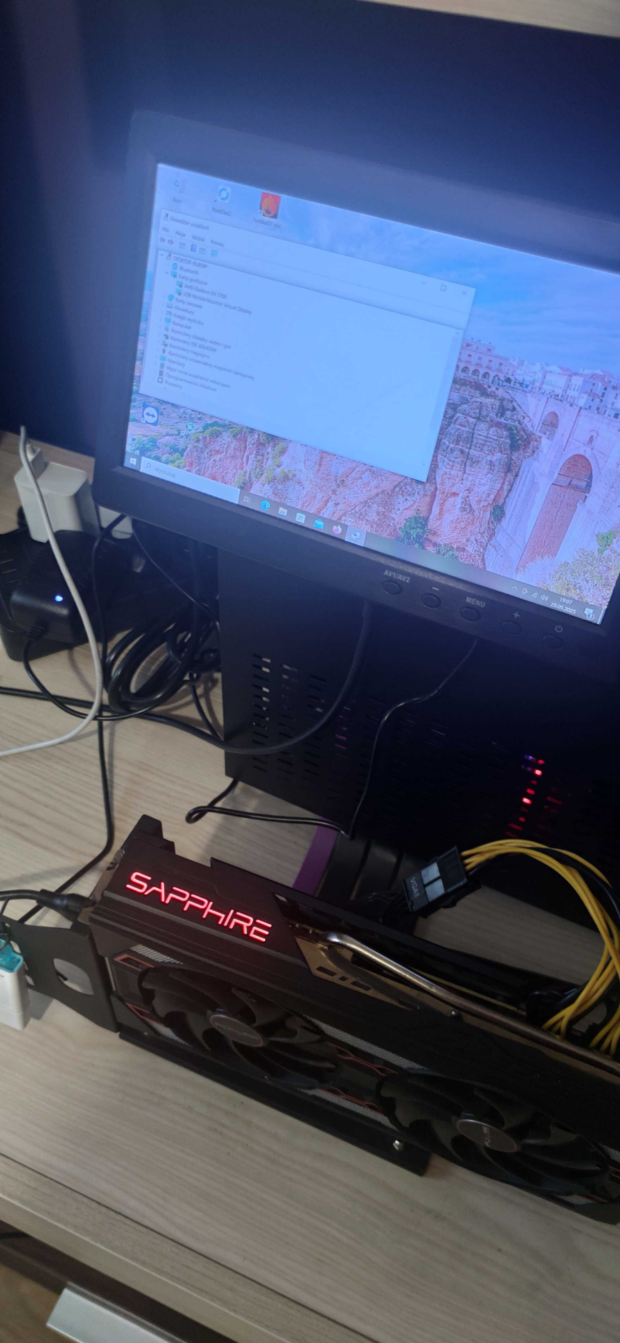 Karta RX 5700 8 GB Sapphire