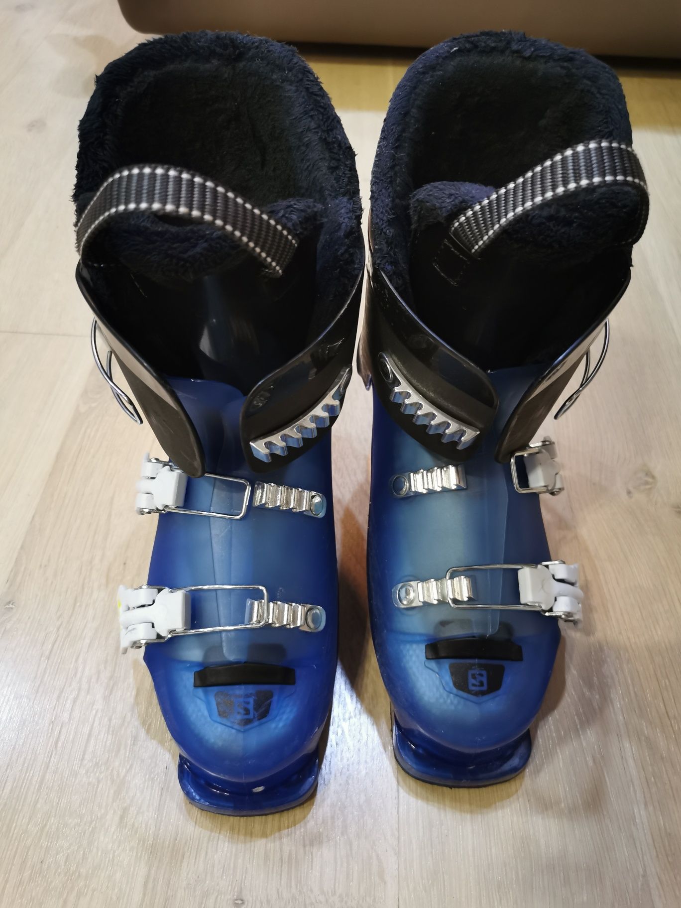 Buty narciarskie 24,5 salomon