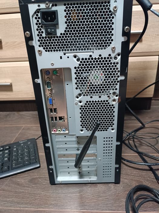 Комп'ютер у комплекті