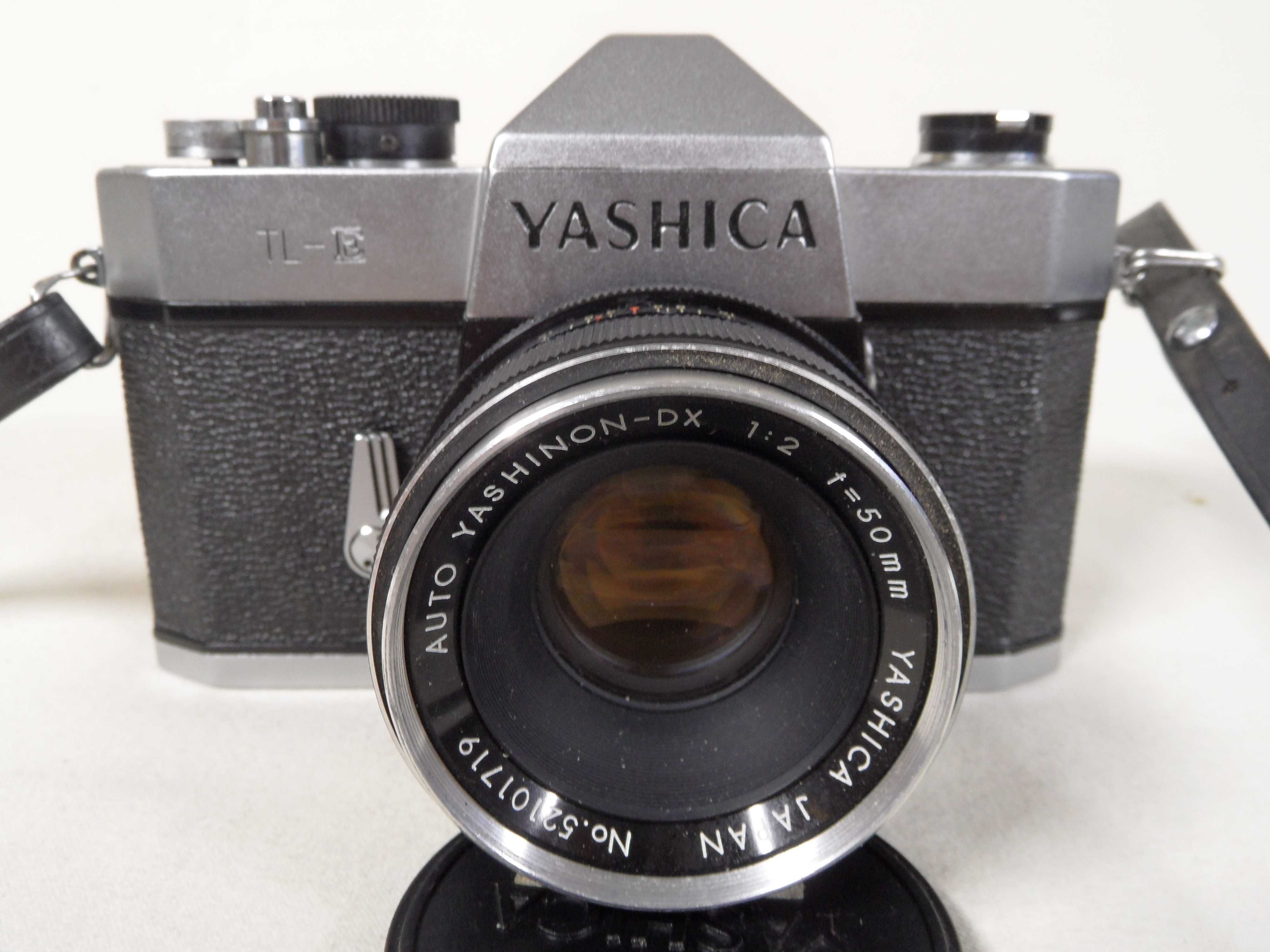 Yashica TL-E z jasnym obiektywem gwint M42