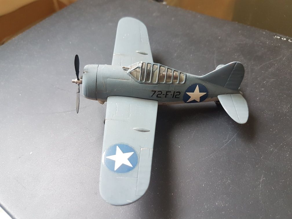 Model Brewster F2A Buffalo 1:72, Matchbox/Revell gotowy