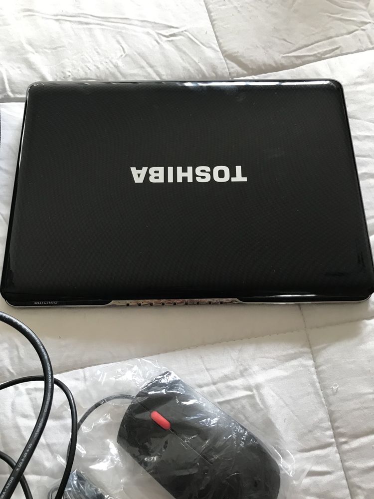 Portátil mini Toshiba