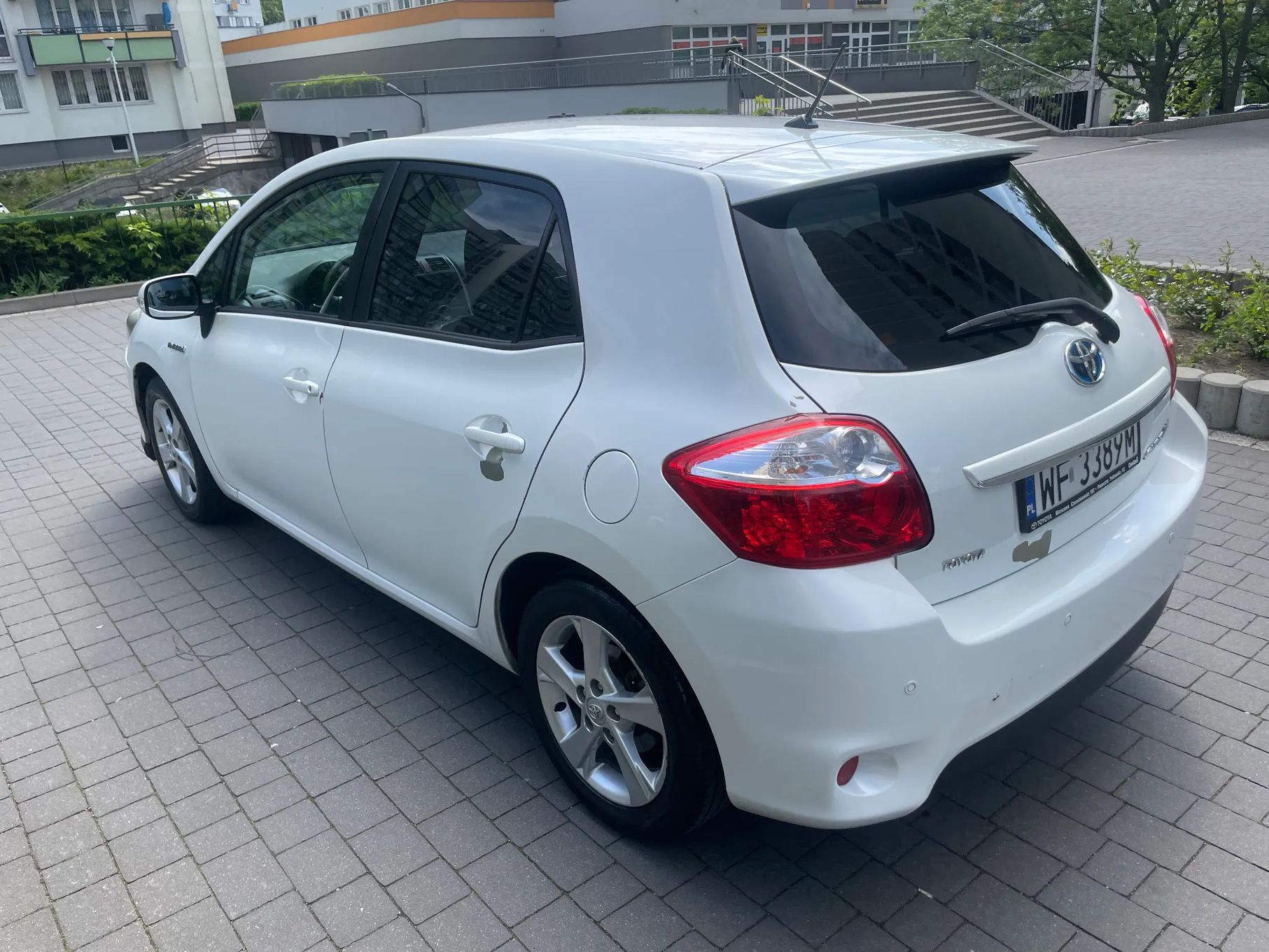 Toyota Auris Auris Hybrid