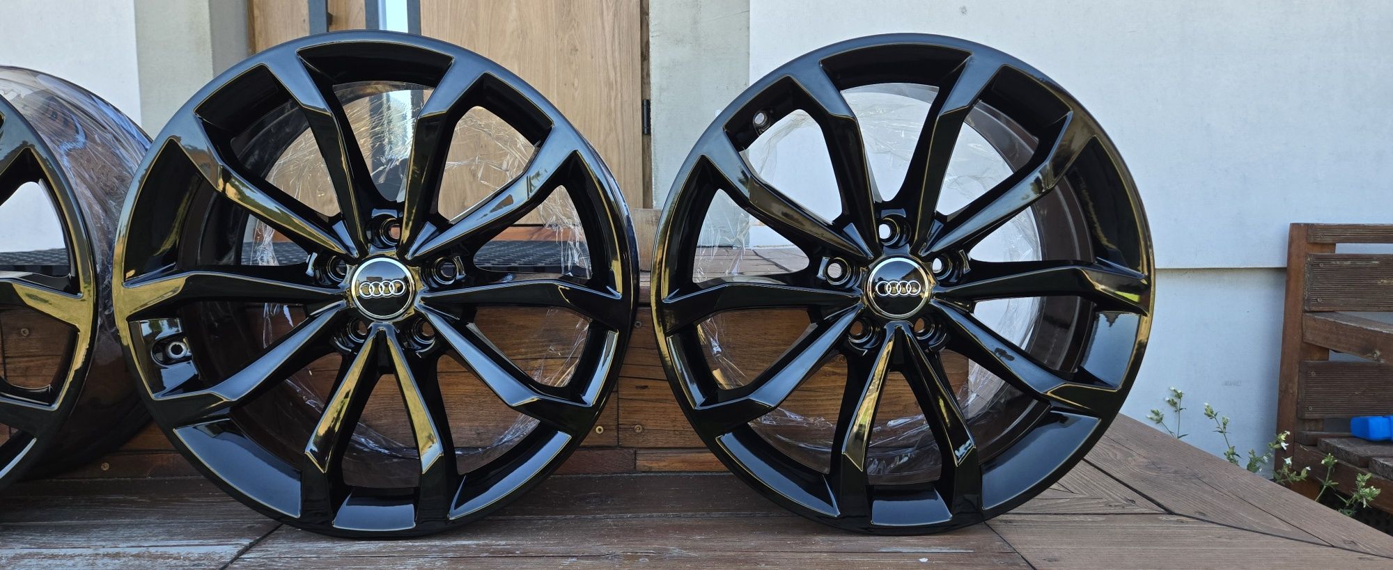 18 5x112 OEM Audi a3 a4 b7 b8 b9 a5 a6 c6 c7 c8 Q3 Q5 po renowacji