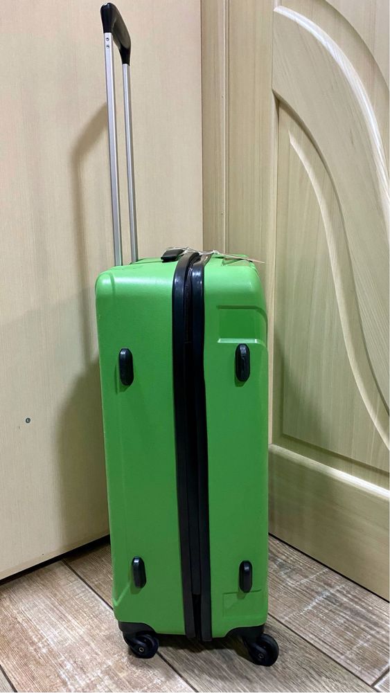 Travelite середня валіза, орігінал, якість