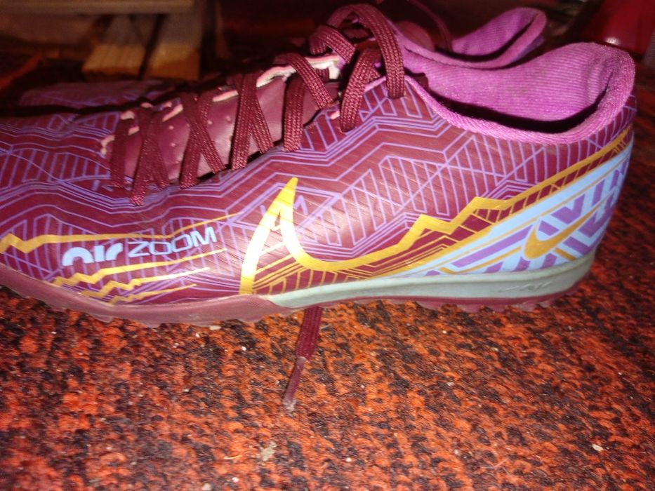 Сороконіжки nike air zoom mercurial tf