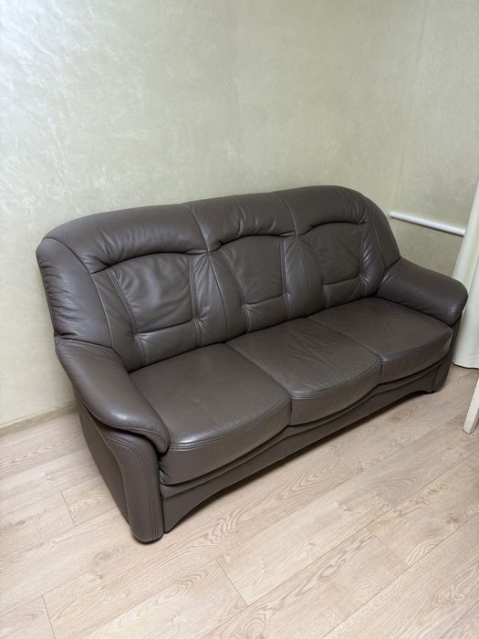 Шкіряний диван тройка 1.8