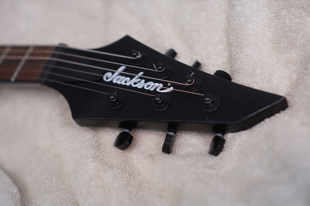 Jackson Signature Chris Broderick Soloist HT6 BK