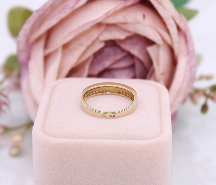 Złoty pierścionek/obrączka p.585/2,25g z cyrkoniami