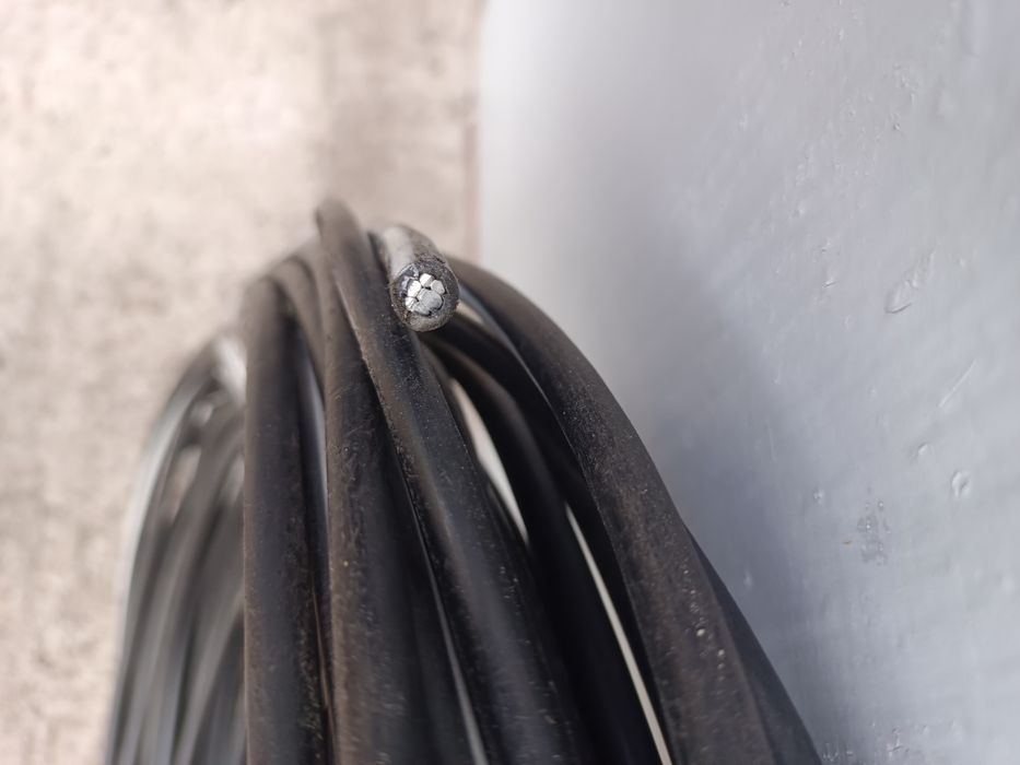 Продам кабель СИП.