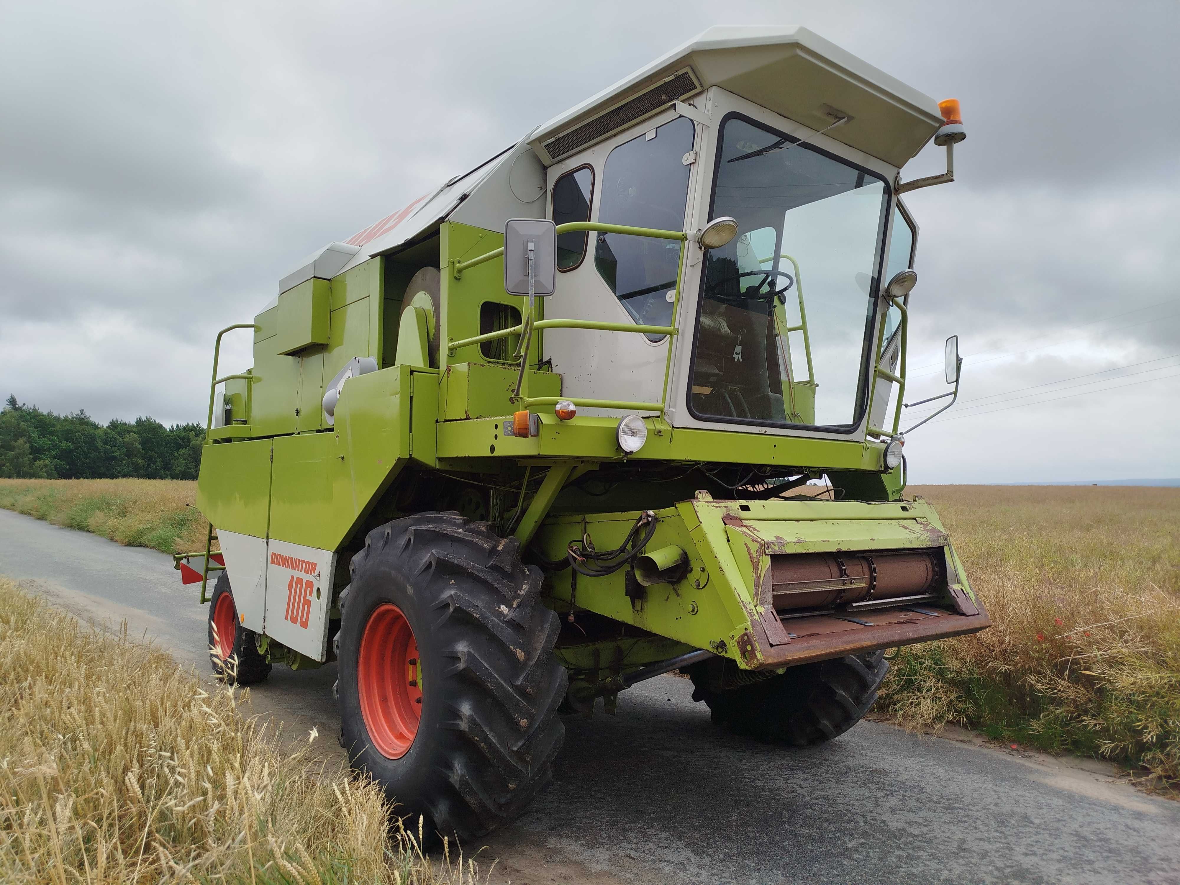 Claas Dominator 106