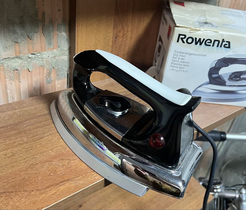 Вінтажна суха праска Rowenta e 5291