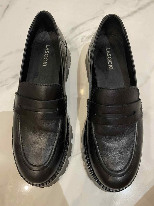 Buty loafersy damskie Lasocki rozm. 38