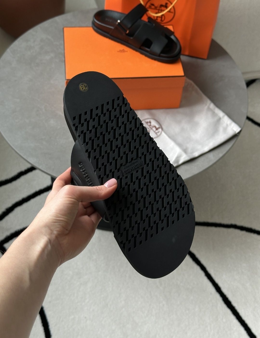 р36-41 Шльопанці Hermes Chypre Sandals Black
