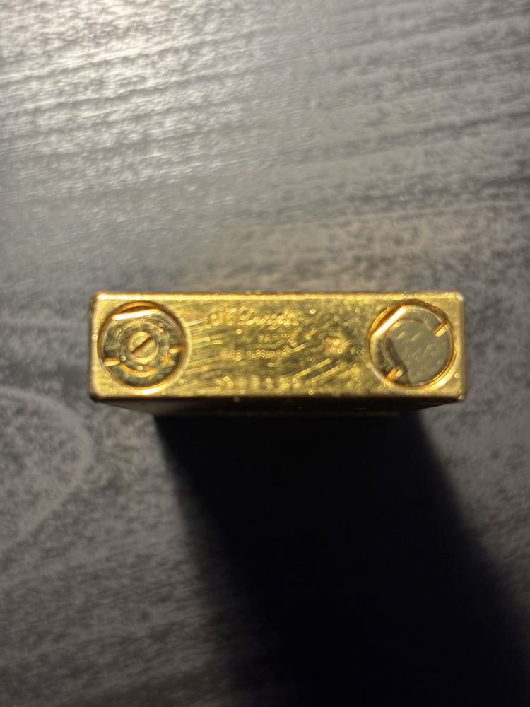 Isqueiro M. Dupont em ouro