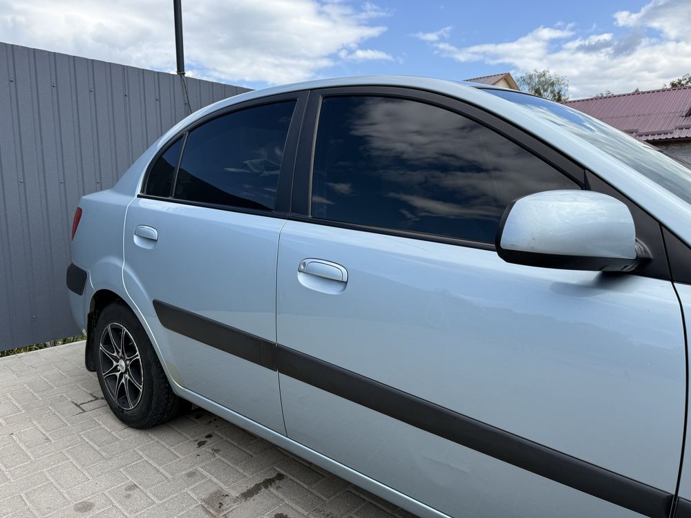 Авто Kia rio 2 1.4