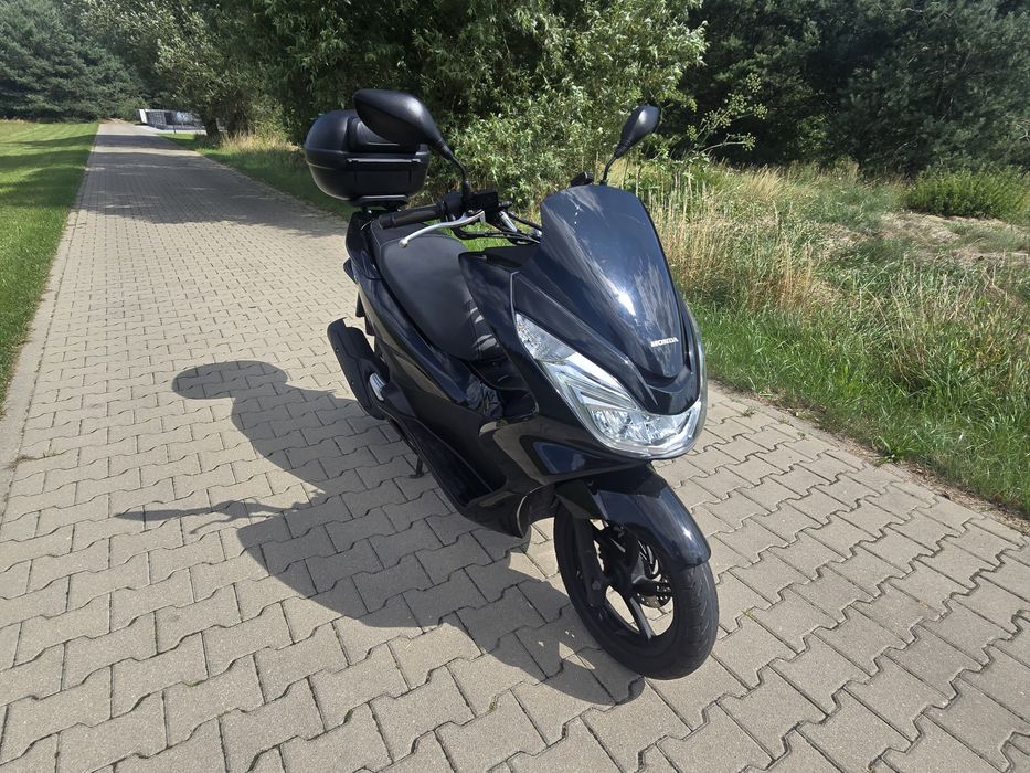 Sprzedam Hondę PCX 125 po serwisie przygotowany do jazdy.