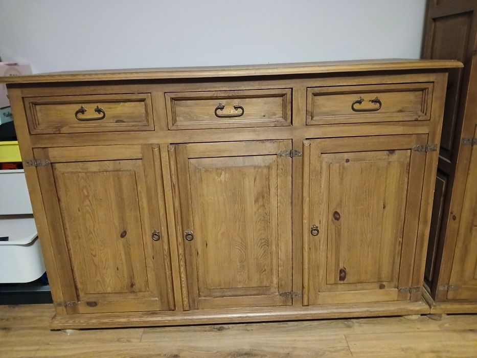 Komoda i słupek z litego drewna