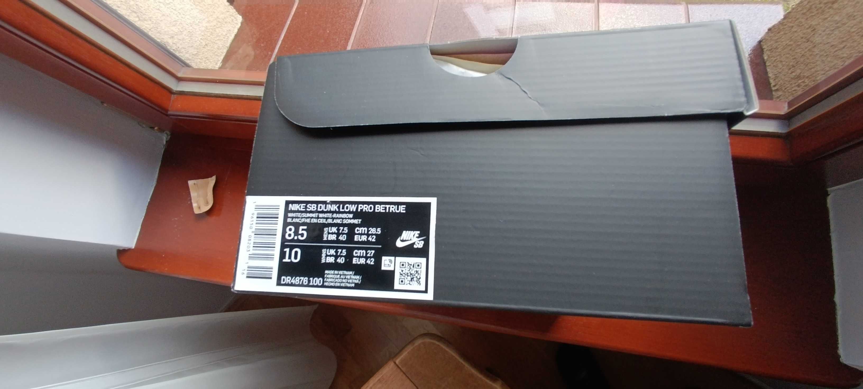 (r. Eur 42/ us 8,5) Nike SB Dunk Low Pro Be True kod Nike DR4876,-100
