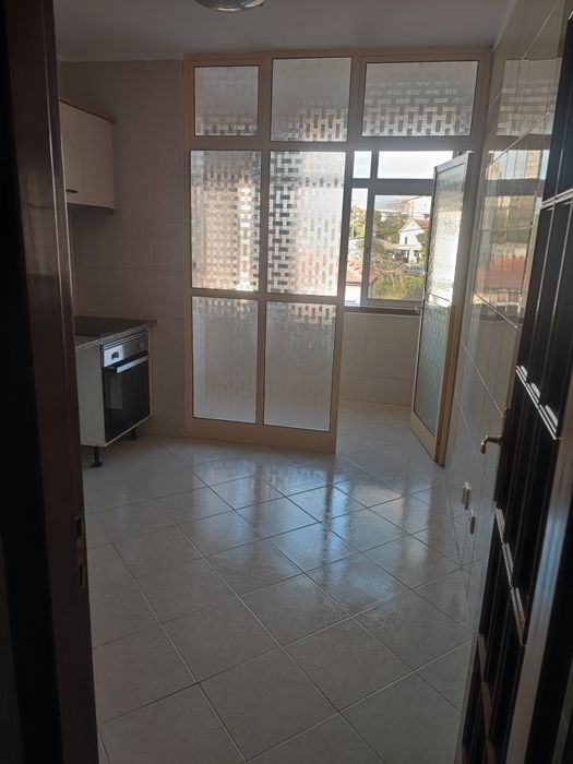 Apartamento T1 com garagem em box - Gondomar