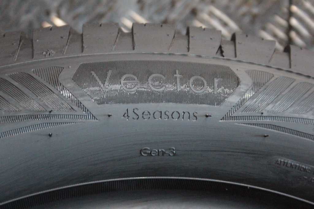 225/55/18 Goodyear Vector 4Seasons 225/55 R18 102V XL 2x8mm